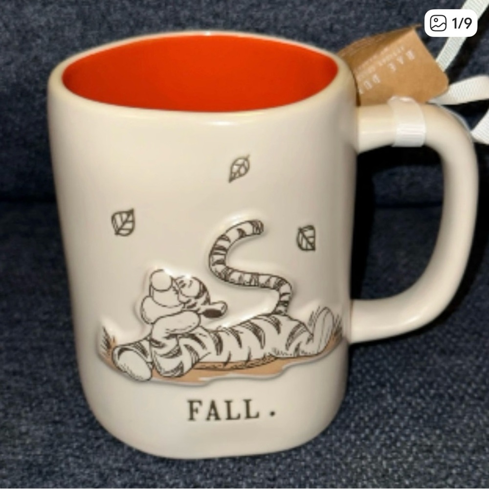 {BNWT} Rae Dunn FALL Tiger mug. Super cute!